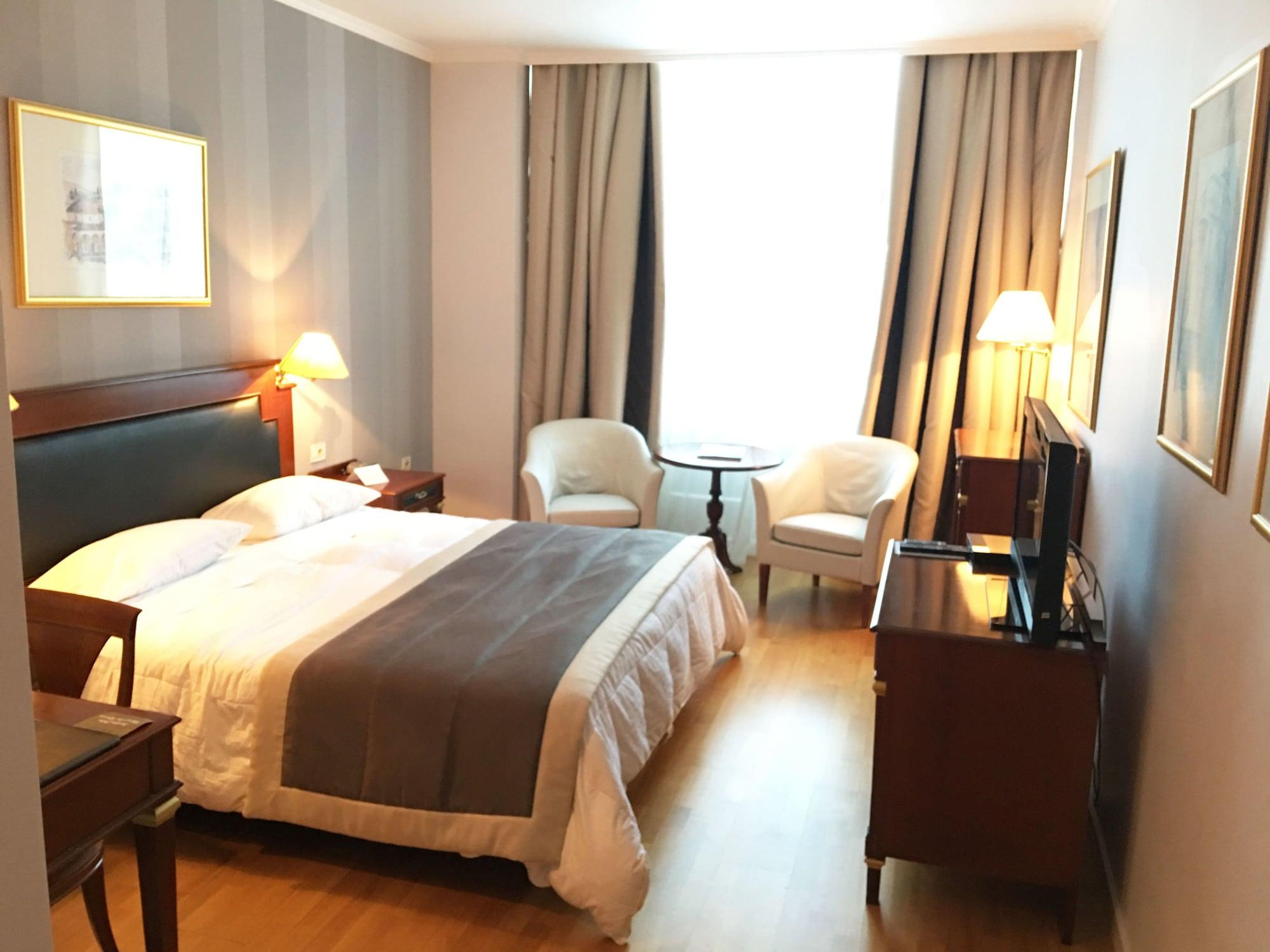 Theoxenia Palace Kifisia Zewnętrze zdjęcie A room at the hotel